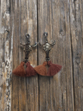 Tussock Dangles